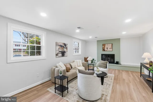 $699,900 | 14109 Bauer Drive, Rockville, MD 20853