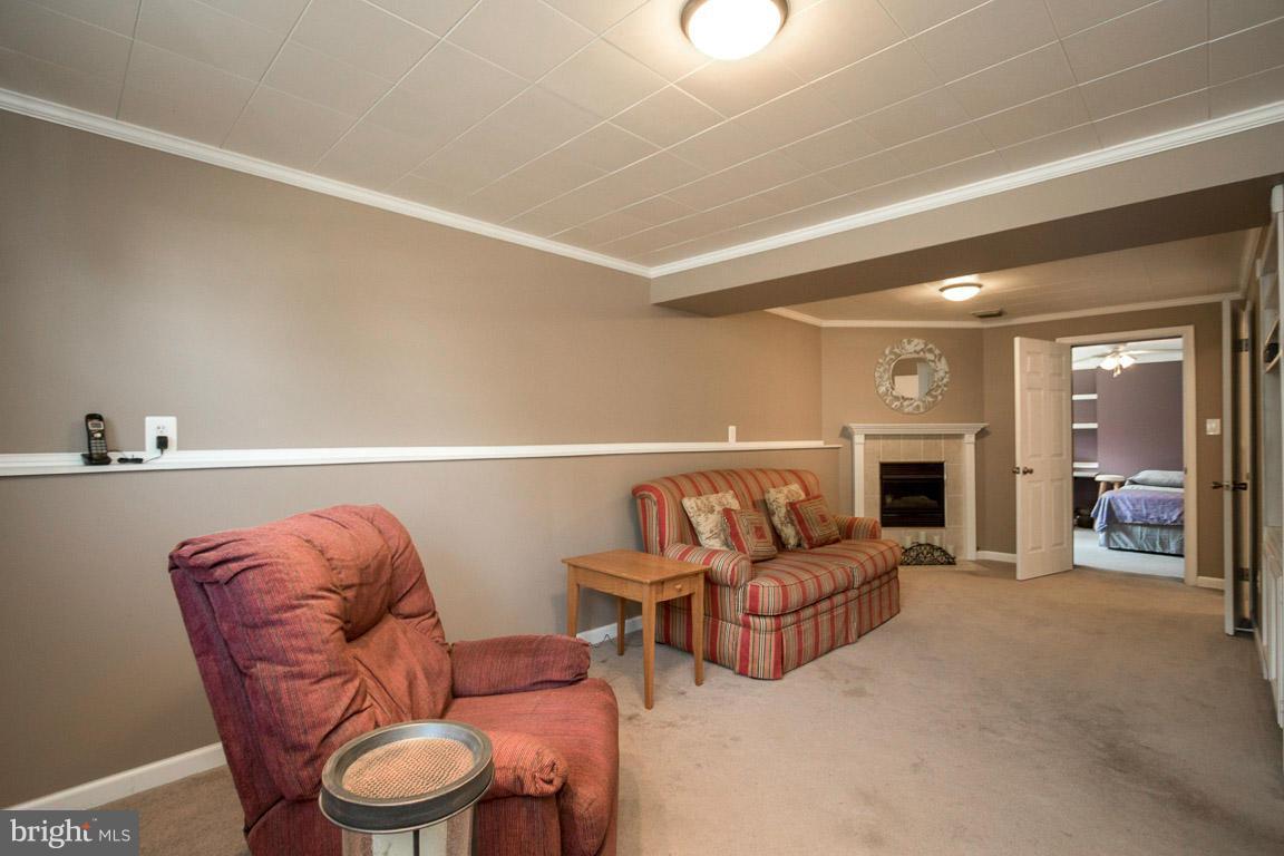 127 Harrison Road Sterling, VA 20164 - Photo 22 of 30 Family Room