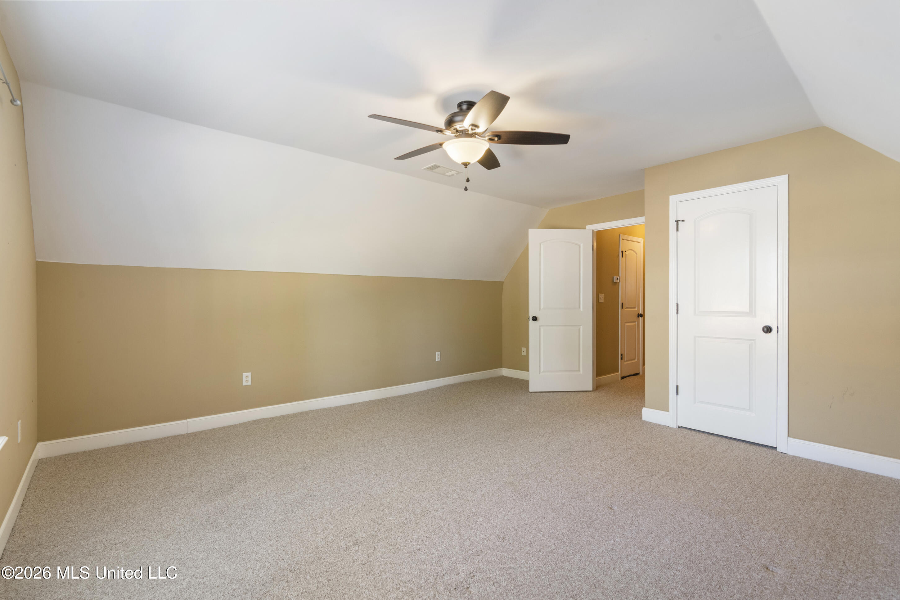 2138 College Road Southaven, MS 38672 - Photo 38 of 42 Upstairs Bedroom