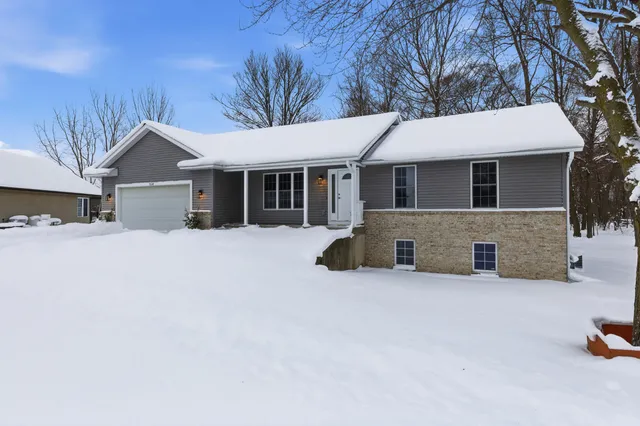 $419,900 | 7124 Pine Grove Street, Allendale, MI 49401