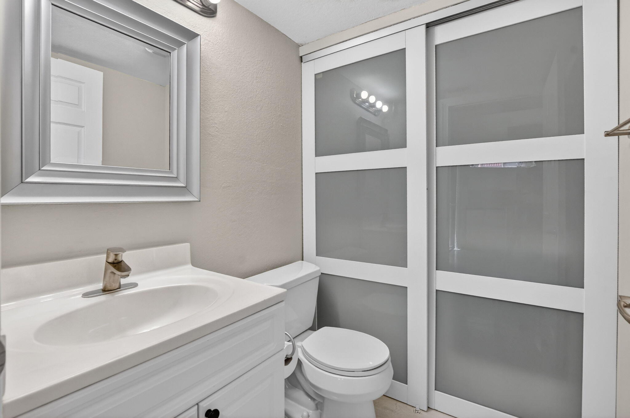 8099 Severn Drive, Unit D Boca Raton, FL 33433 - Photo 15 of 52 15-web-or-mls-DSC_5730