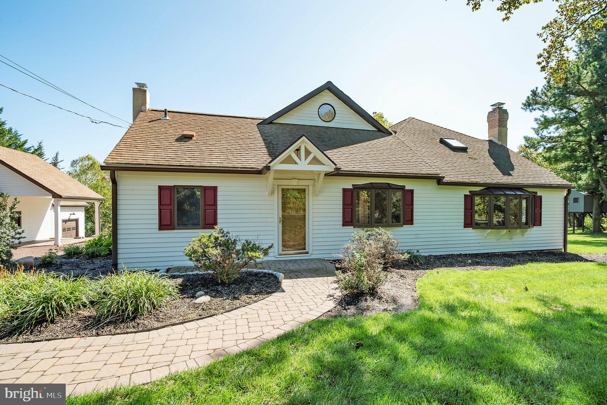 5922 Stoney Hill Road New Hope, PA 18938 - Photo 5 of 47 Exterior Front