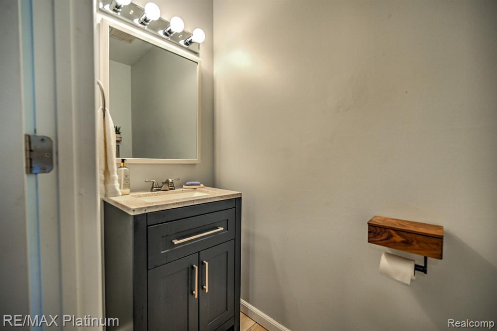 13242 Torrey Road Fenton, MI 48430 - Photo 26 of 50