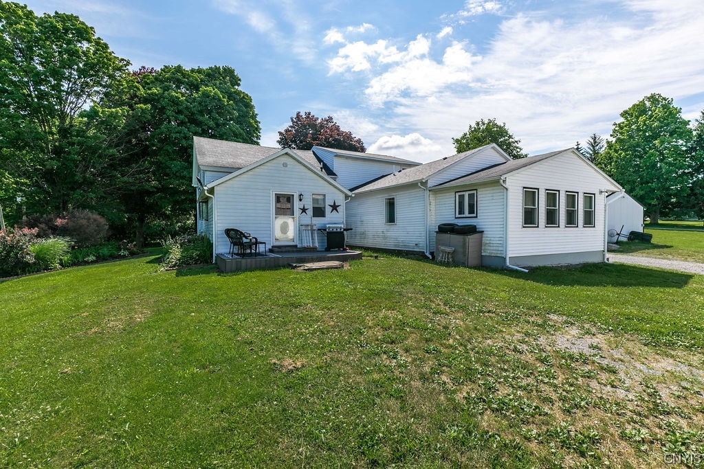 8911 Plainville Road Lysander, NY 13027 - Photo 16 of 43