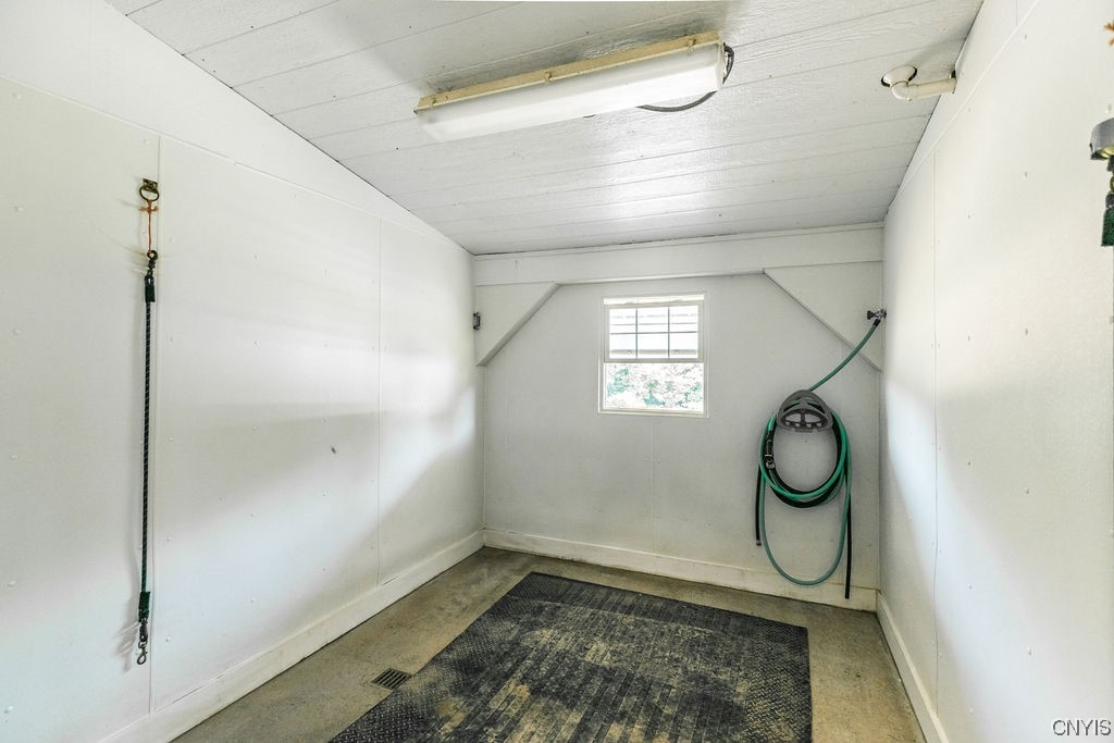 8911 Plainville Road Lysander, NY 13027 - Photo 32 of 43