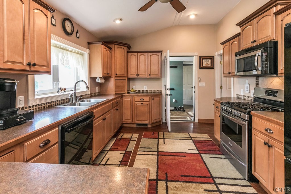 8911 Plainville Road Lysander, NY 13027 - Photo 5 of 43 Kitchen
