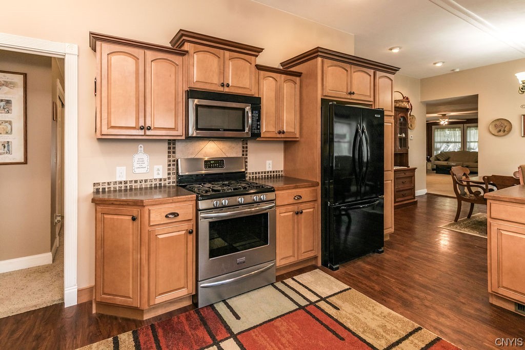 8911 Plainville Road Lysander, NY 13027 - Photo 6 of 43