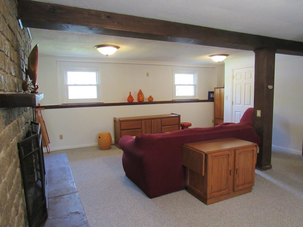 178 Concord Road Chelmsford, MA 01824 - Photo 17 of 27 Gallery Image 17