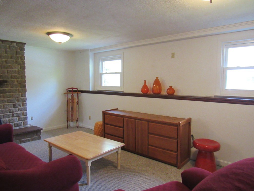 178 Concord Road Chelmsford, MA 01824 - Photo 18 of 27 Gallery Image 18