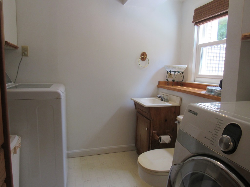 178 Concord Road Chelmsford, MA 01824 - Photo 20 of 27 Gallery Image 20