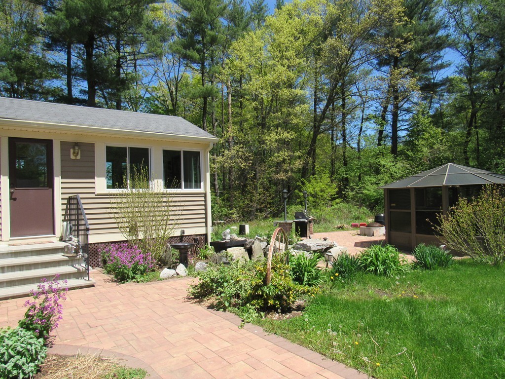 178 Concord Road Chelmsford, MA 01824 - Photo 23 of 27 Gallery Image 23