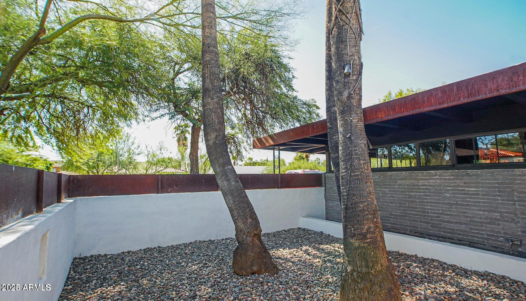 902 West Verde Lane Phoenix, AZ 85013 - Photo 11 of 44 a view of outdoor space