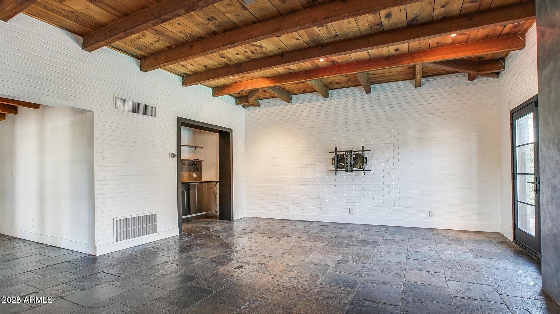 902 West Verde Lane Phoenix, AZ 85013 - Photo 16 of 44