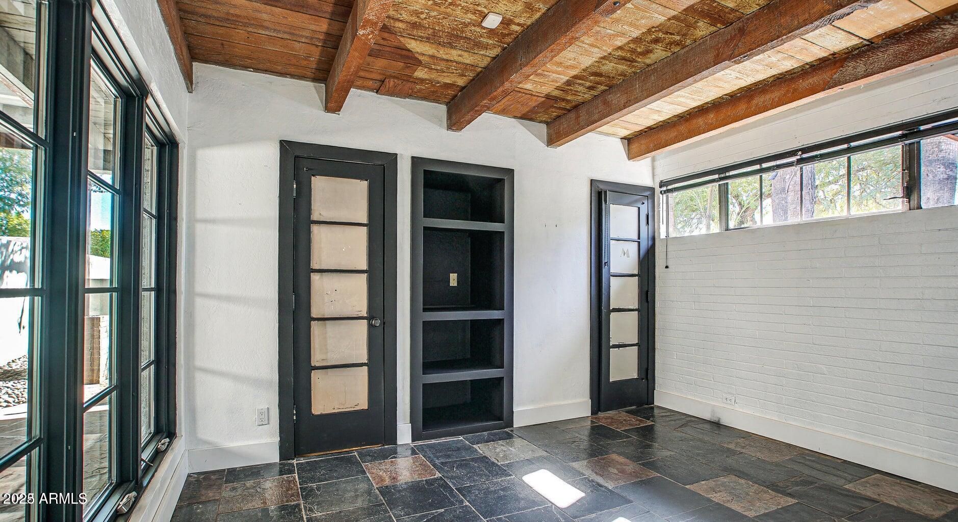 902 West Verde Lane Phoenix, AZ 85013 - Photo 25 of 44 a view of front door of house