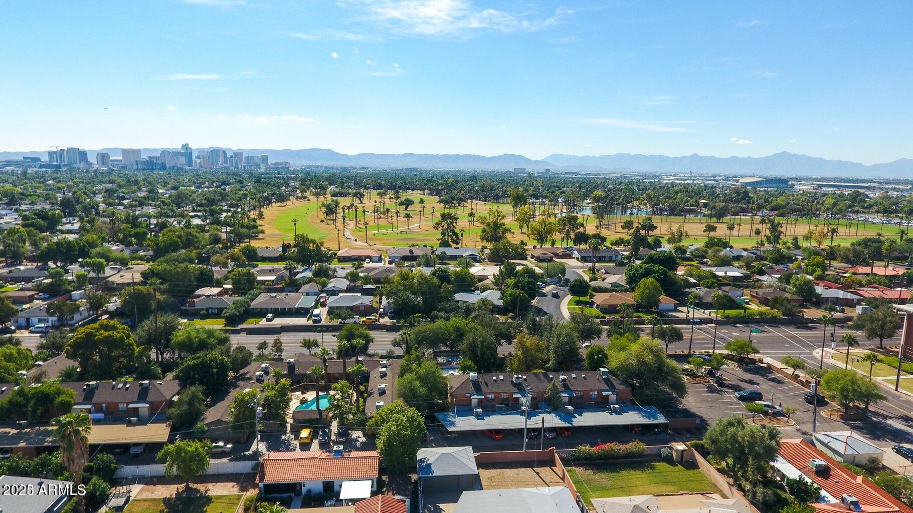 902 West Verde Lane Phoenix, AZ 85013 - Photo 41 of 44 an aerial view of residential houses with outdoor space and river