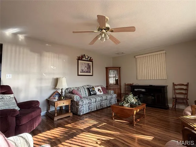 $199,900 | 281 Mervin Street, Sullivan, MO 63080