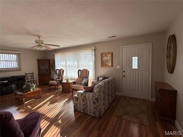 $199,900 | 281 Mervin Street, Sullivan, MO 63080