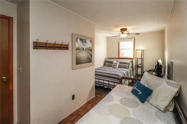 $299,900 | 13305 Lakeview Drive, Carlton, NY 14571