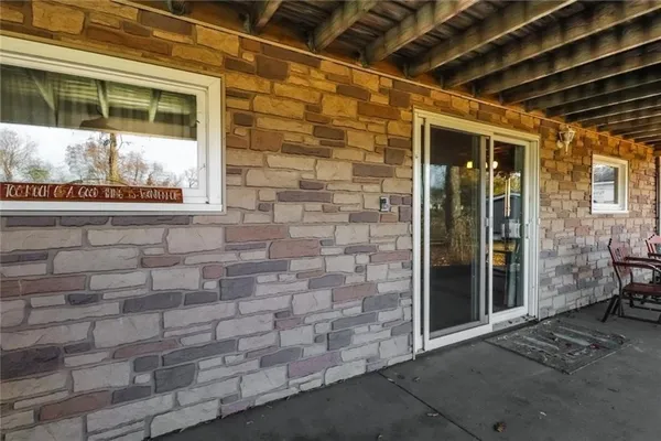 $299,900 | 13305 Lakeview Drive, Carlton, NY 14571