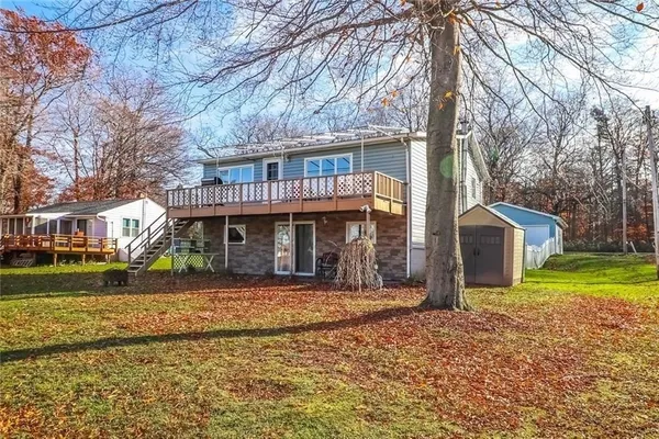 $299,900 | 13305 Lakeview Drive, Carlton, NY 14571