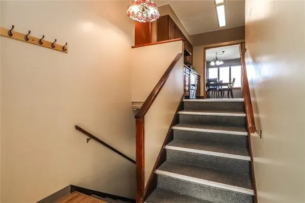 $299,900 | 13305 Lakeview Drive, Carlton, NY 14571