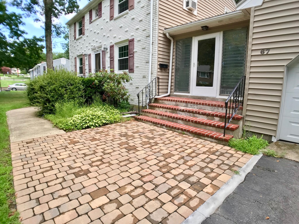 67 Devon Road Norwood, MA 02062 - Photo 3 of 30 Gallery Image 3