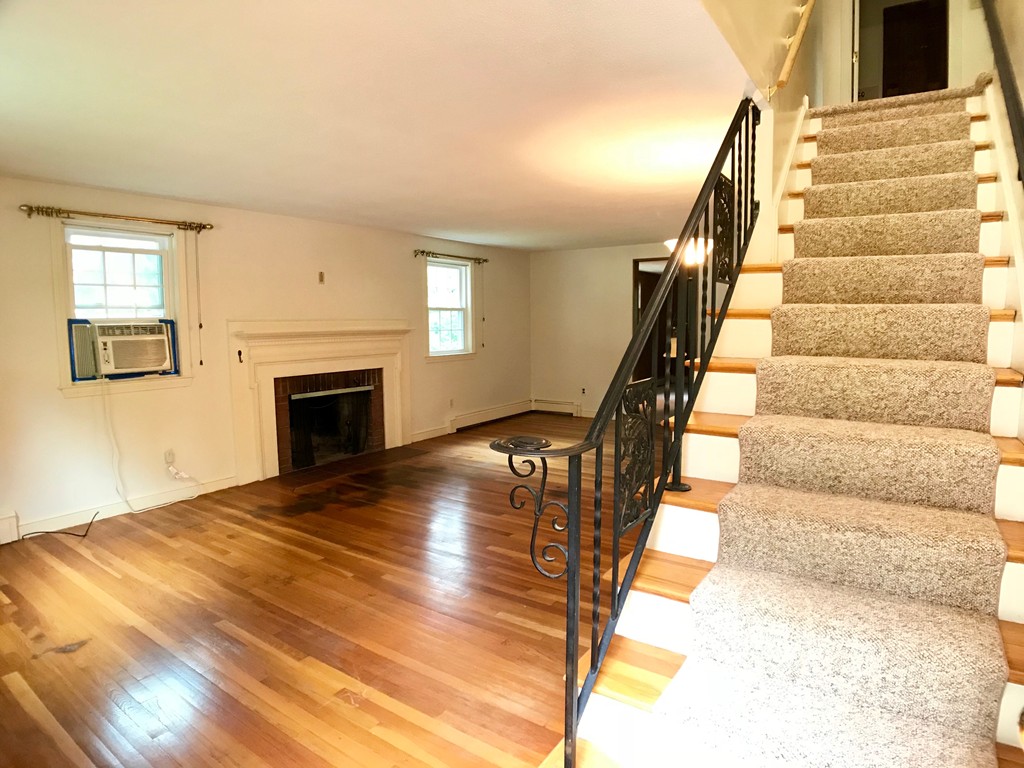 67 Devon Road Norwood, MA 02062 - Photo 4 of 30 Gallery Image 4