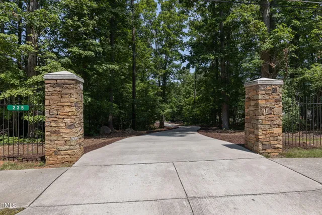 $6,950 | 235 Parker Road, Chapel Hill, NC 27517