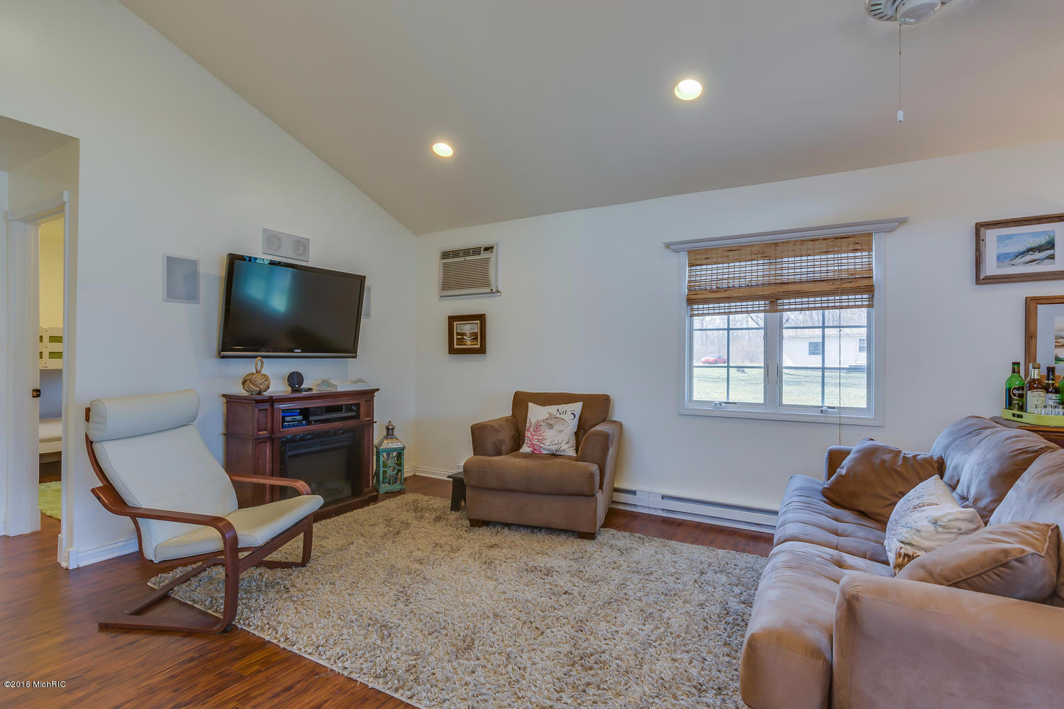 50027 Red Run Road Marcellus, MI 49067 - Photo 20 of 31 Living Room