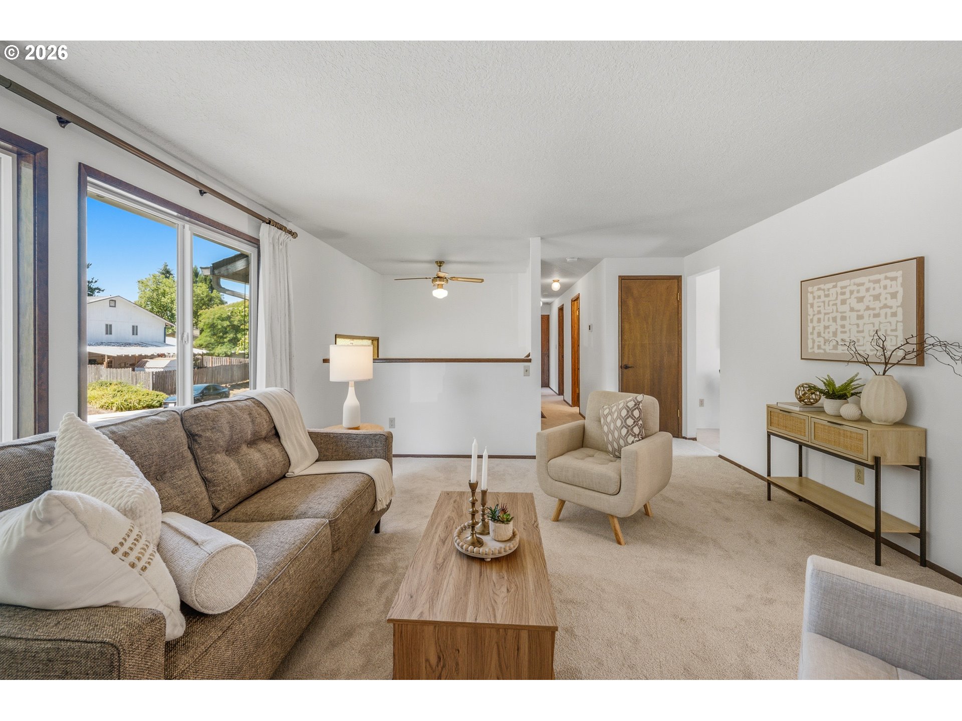 16285 Southwest Rosa Road Beaverton, OR 97007 - Photo 6 of 42 Living Room/Entrance