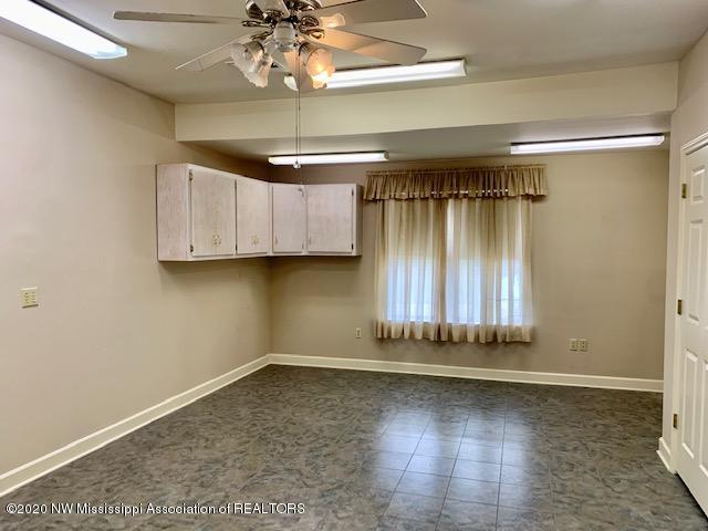 2101 Country Club Road Senatobia, MS 38668 - Photo 27 of 70 IMG_1169