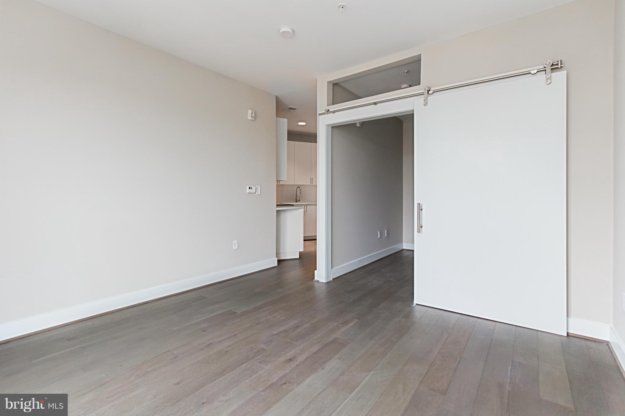 1500 Pennsylvania Ave. Southeast, Unit 304 Washington, DC 20003 - Photo 12 of 19 Living Room