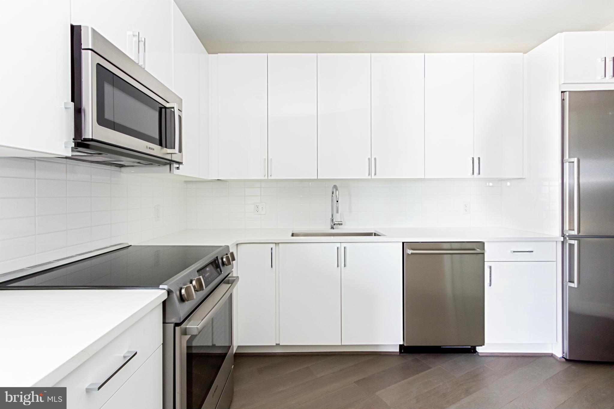 1500 Pennsylvania Ave. Southeast, Unit 304 Washington, DC 20003 - Photo 7 of 19 Kitchen