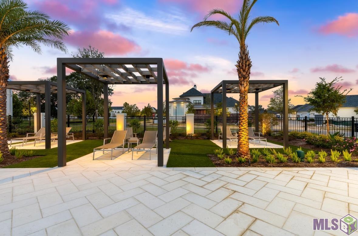 2020 Rouzan Avenue Baton Rouge, LA 70808 - Photo 1 of 9