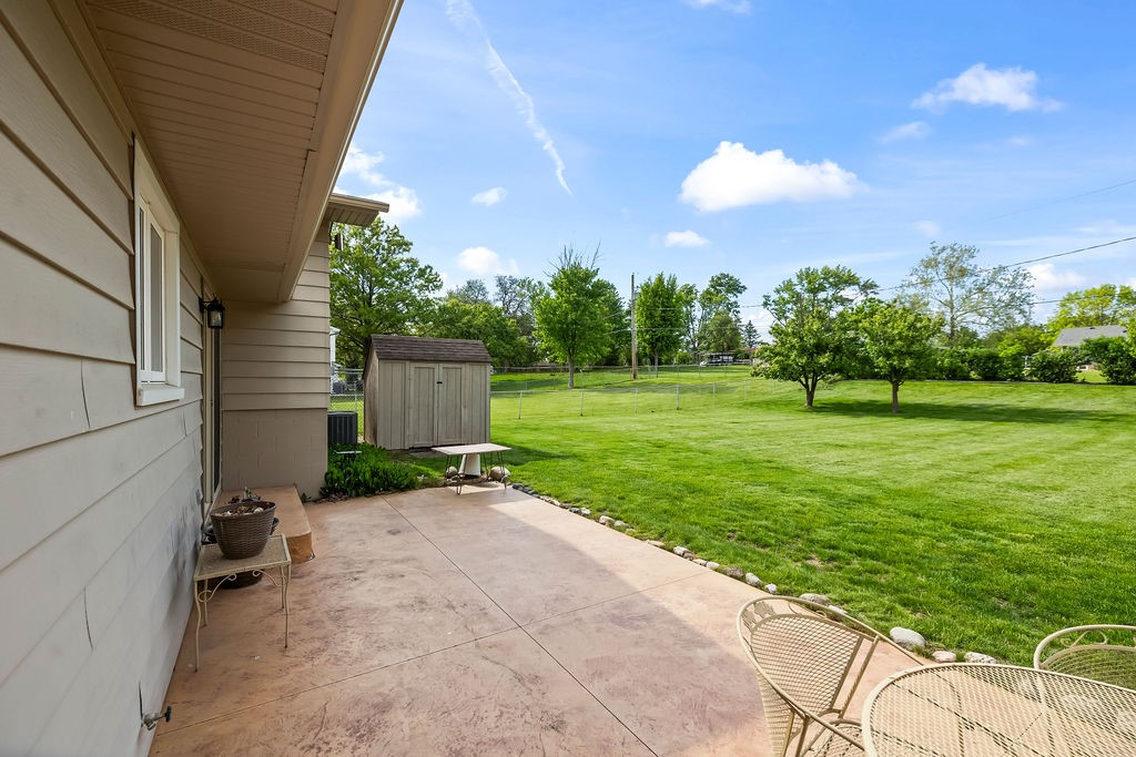 2440 Ivy Lane Decatur, IL 62521 - Photo 42 of 48 Gallery Image 42