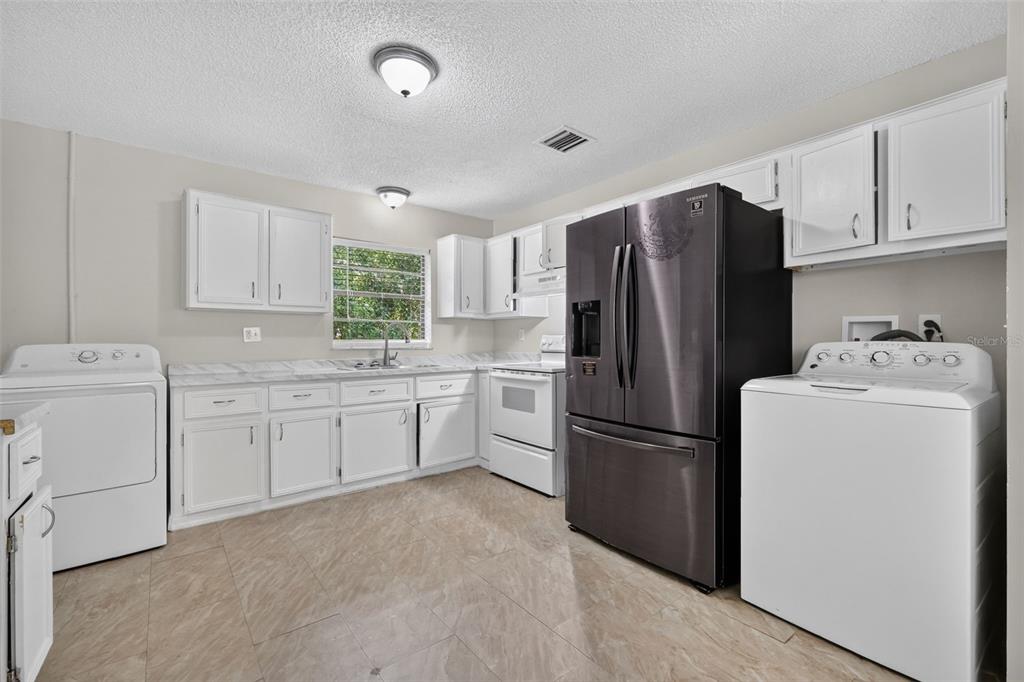 1454 Howard Street Groveland, FL 34736 - Photo 14 of 34 Gallery Image 14