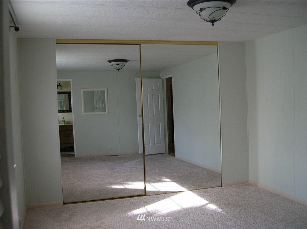 23708 Lake Drive West Bothell, WA 98021 - Photo 8 of 13