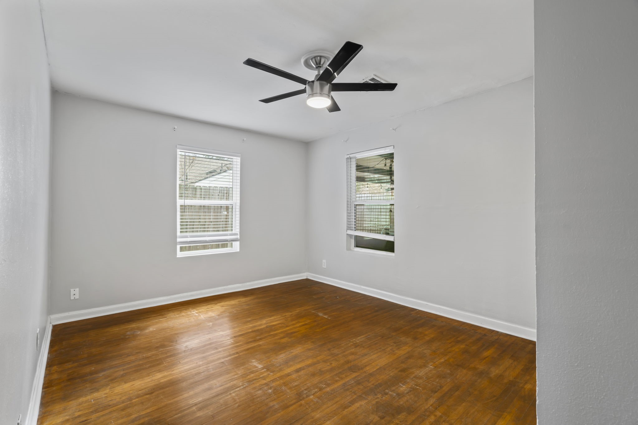 7511 Magnolia Street Houston, TX 77023 - Photo 15 of 30