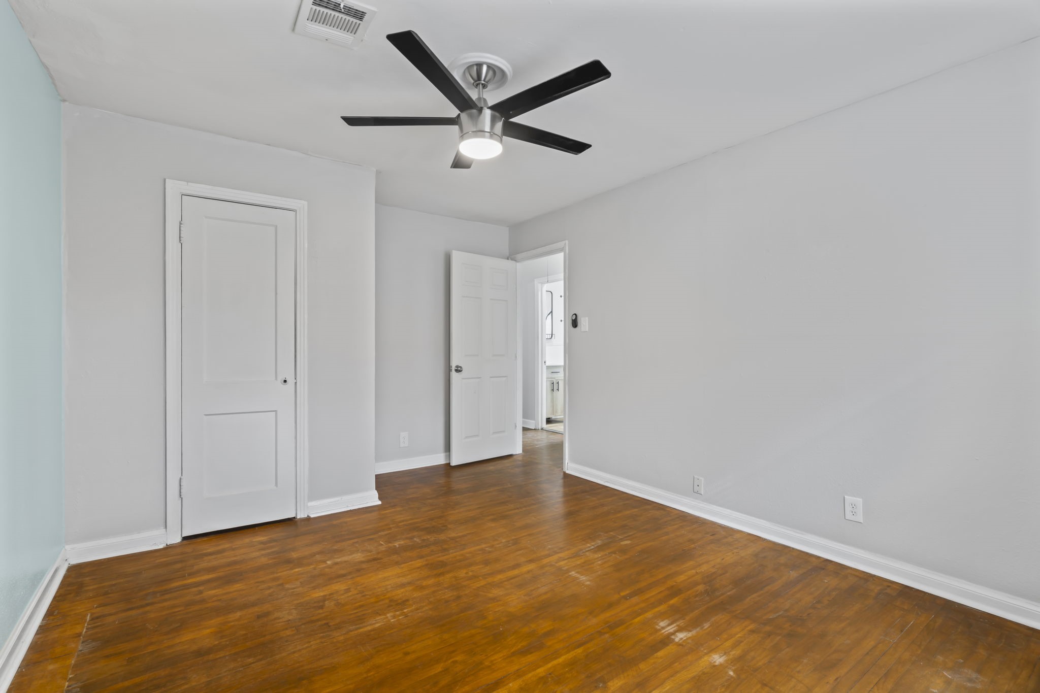 7511 Magnolia Street Houston, TX 77023 - Photo 16 of 30