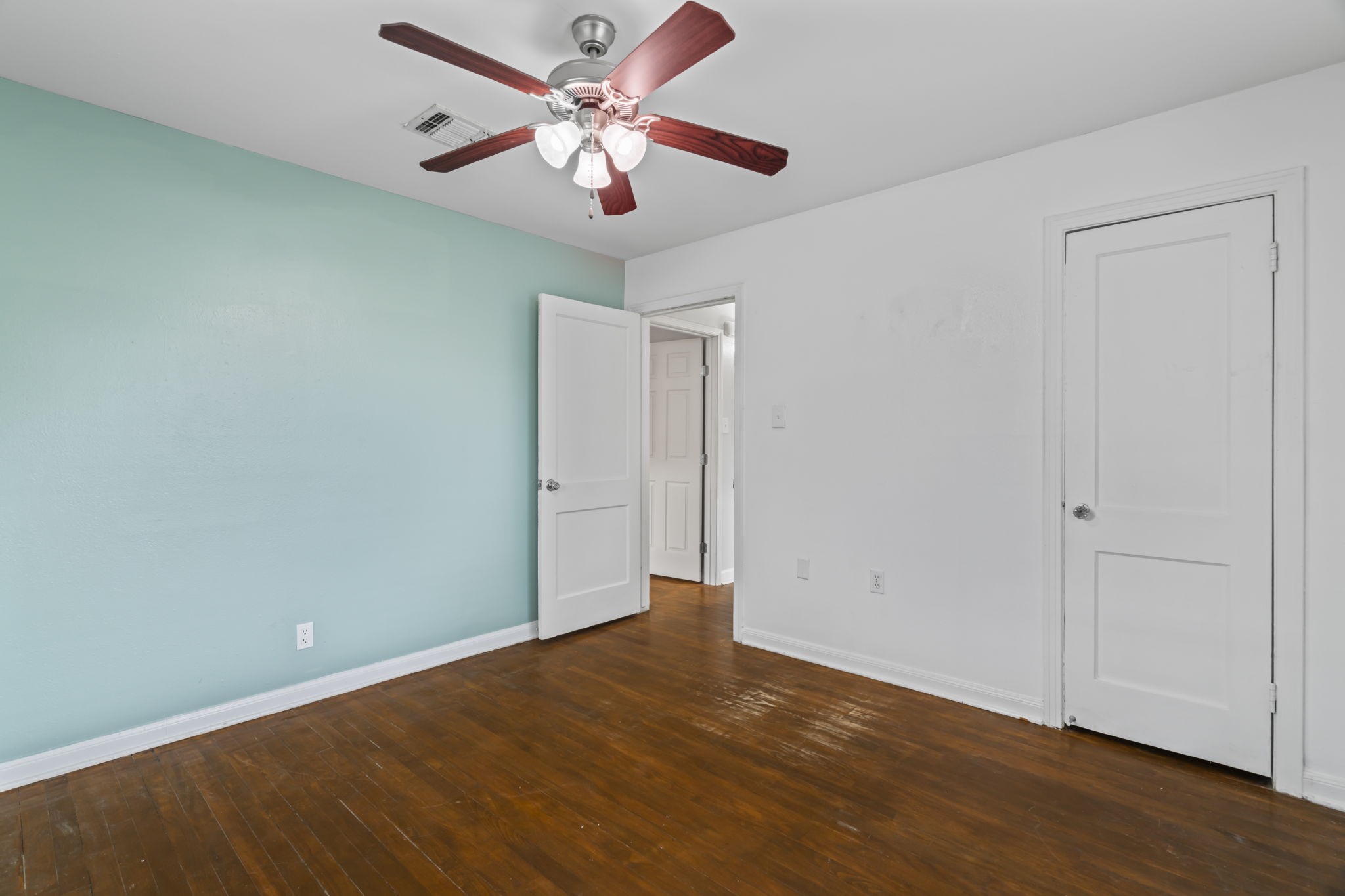 7511 Magnolia Street Houston, TX 77023 - Photo 18 of 30