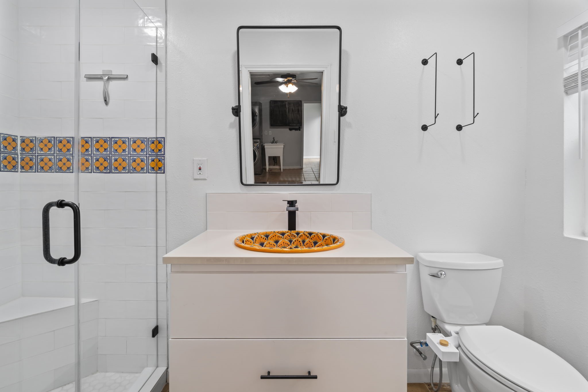 7511 Magnolia Street Houston, TX 77023 - Photo 3 of 30