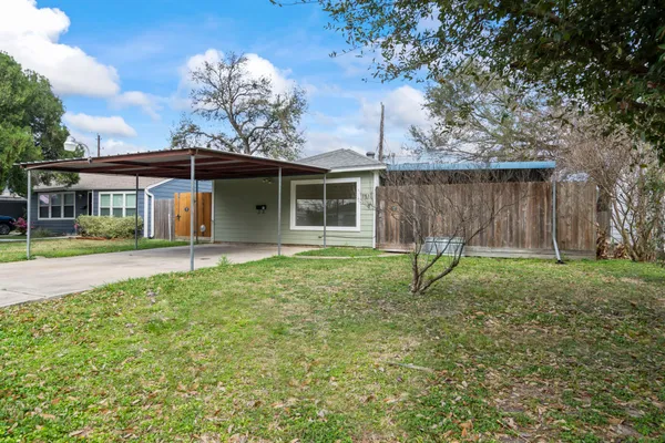 $1,875 | 7511 Magnolia Street, Houston, TX 77023