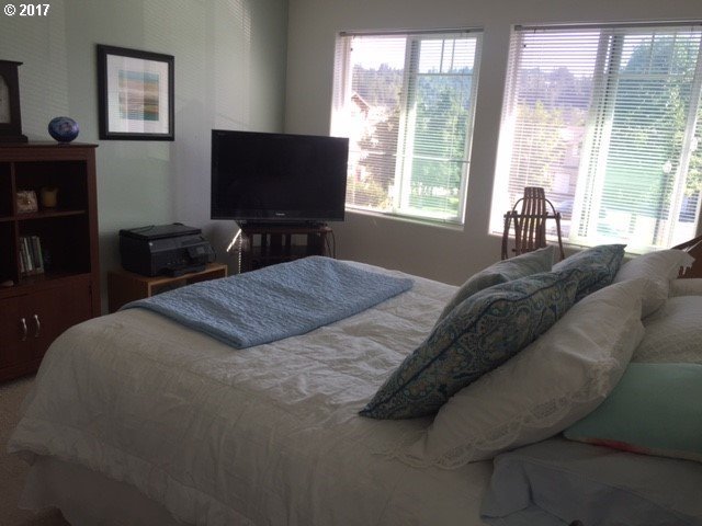 14855 Southwest Sandhill Loop, Unit 202 Beaverton, OR 97007 - Photo 21 of 30 Gallery Image 21