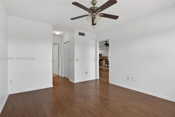 $2,100 | 9670 West McNab Road, Unit 208, Tamarac, FL 33321