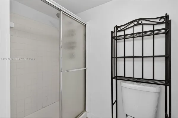 $2,100 | 9670 West McNab Road, Unit 208, Tamarac, FL 33321