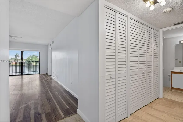$2,100 | 9670 West McNab Road, Unit 208, Tamarac, FL 33321