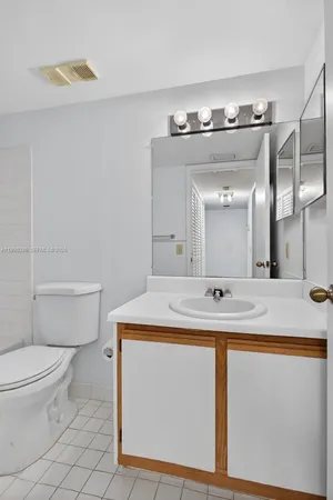 $2,100 | 9670 West McNab Road, Unit 208, Tamarac, FL 33321