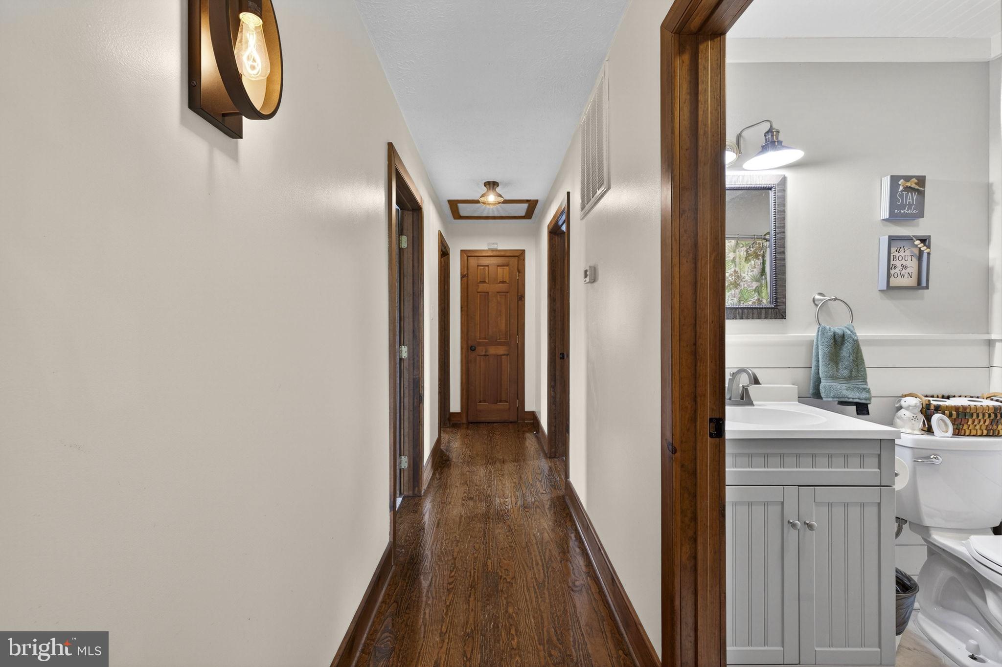 740 Whitacre Road Gore, VA 22637 - Photo 29 of 95 Hallway