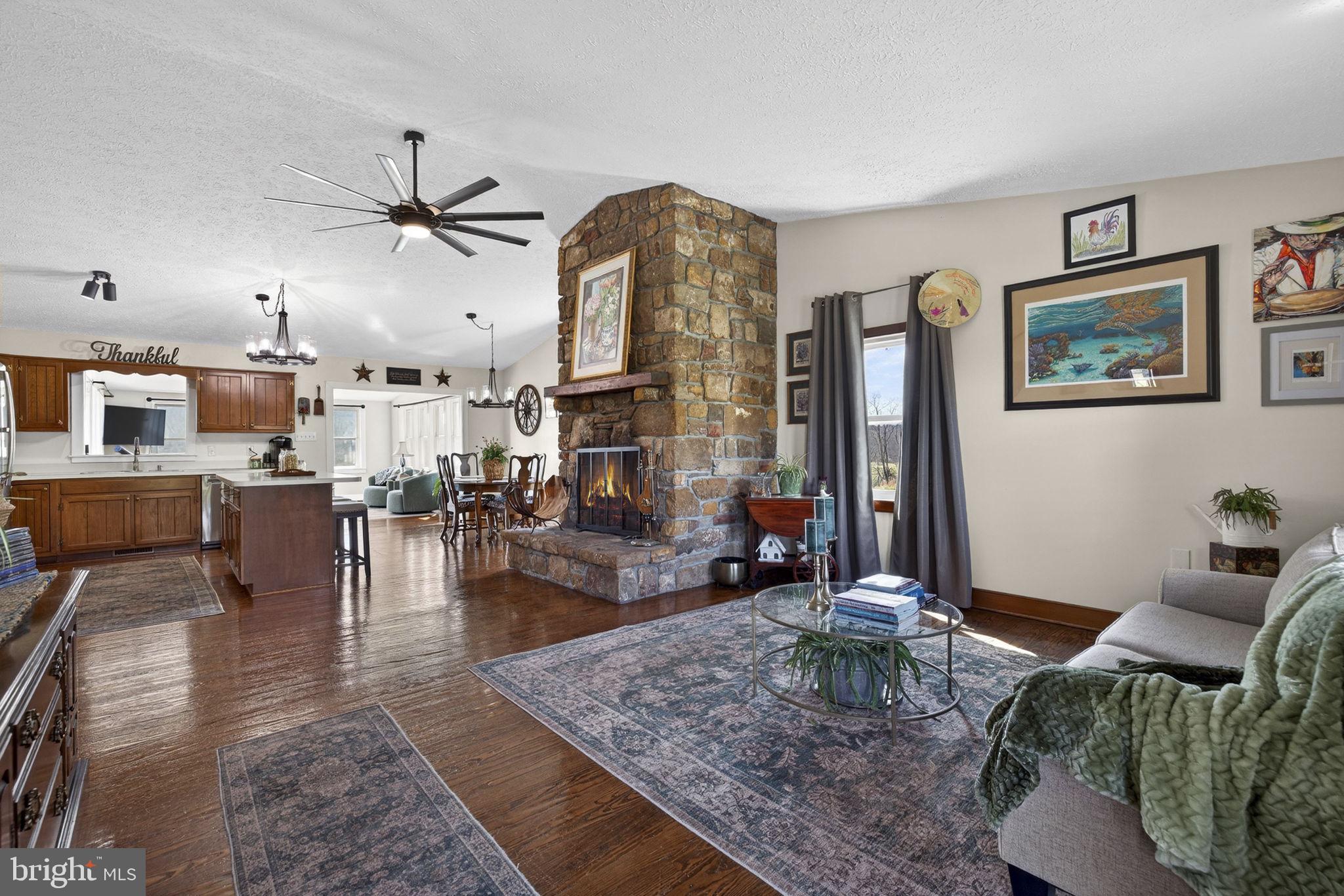 740 Whitacre Road Gore, VA 22637 - Photo 5 of 95 Come On In