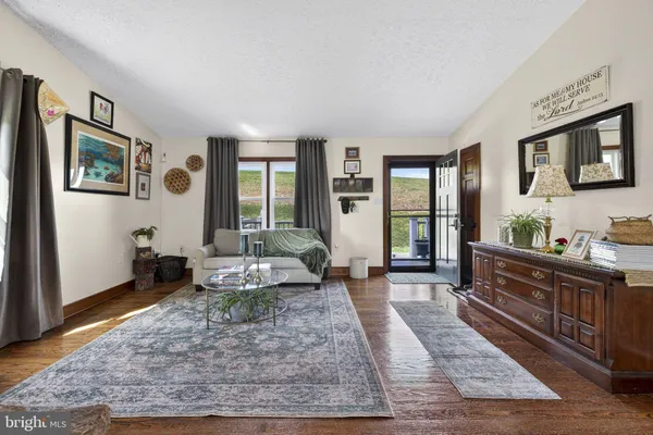 $675,000 | 740 Whitacre Road, Gore, VA 22637